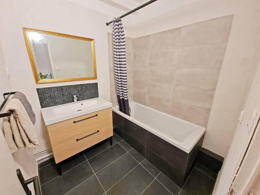 Gregbnb - T2 Design 43M2 - Toulon Est - Wifi Fibre - N2 Εξωτερικό φωτογραφία